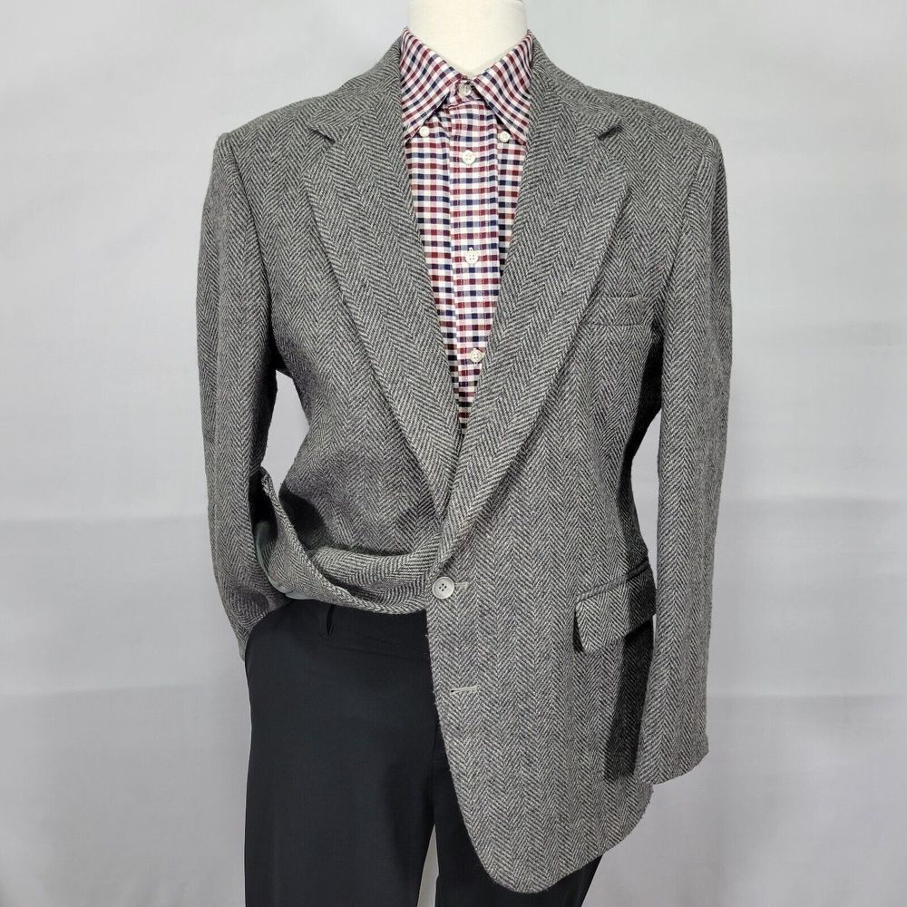 Haggar Men's‎ Tweed Sport Coat Blazer Two Button Gray Herringbone Size 44R